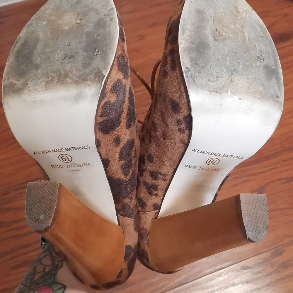 Leopard Print Oxfords - Picture 6 of 8
